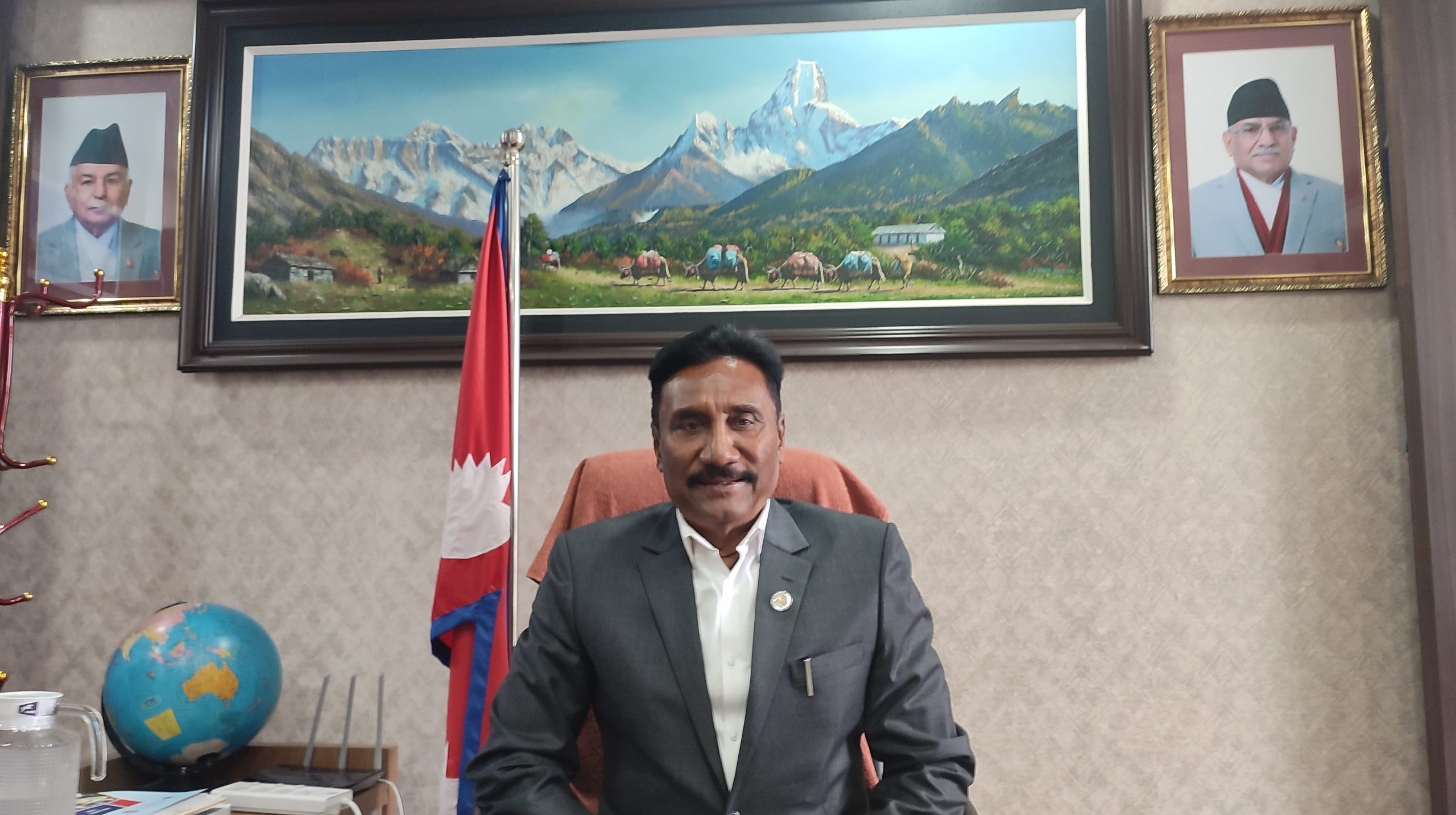 वैदेशिक रोजगारीलाई नै देश विकासको आधार मान्नुपर्ने अवस्था छ : मन्त्री भण्डारी