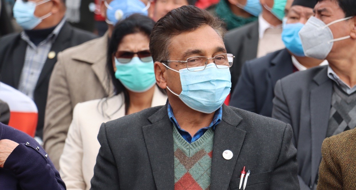 पूर्वमन्त्री टोपबहादुर सम्पर्कविहीन, गाडीको पिछा गर्दा चालक मात्र भेटिए