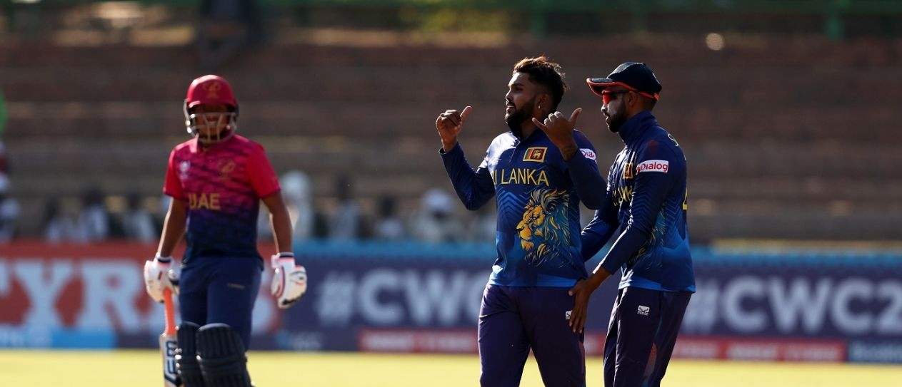 यूएईमाथी श्रीलंकाको फराकिलो जित, वानिन्दुले लिए ६ विकेट