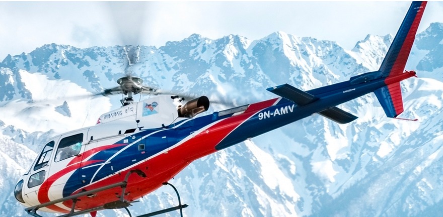 पाइलटसहित ६ यात्रुसहित सोलुखुम्बुबाट काठमाडौँ उडेको मनाङ एयरको हेलिकोप्टर सम्पर्कविहीन