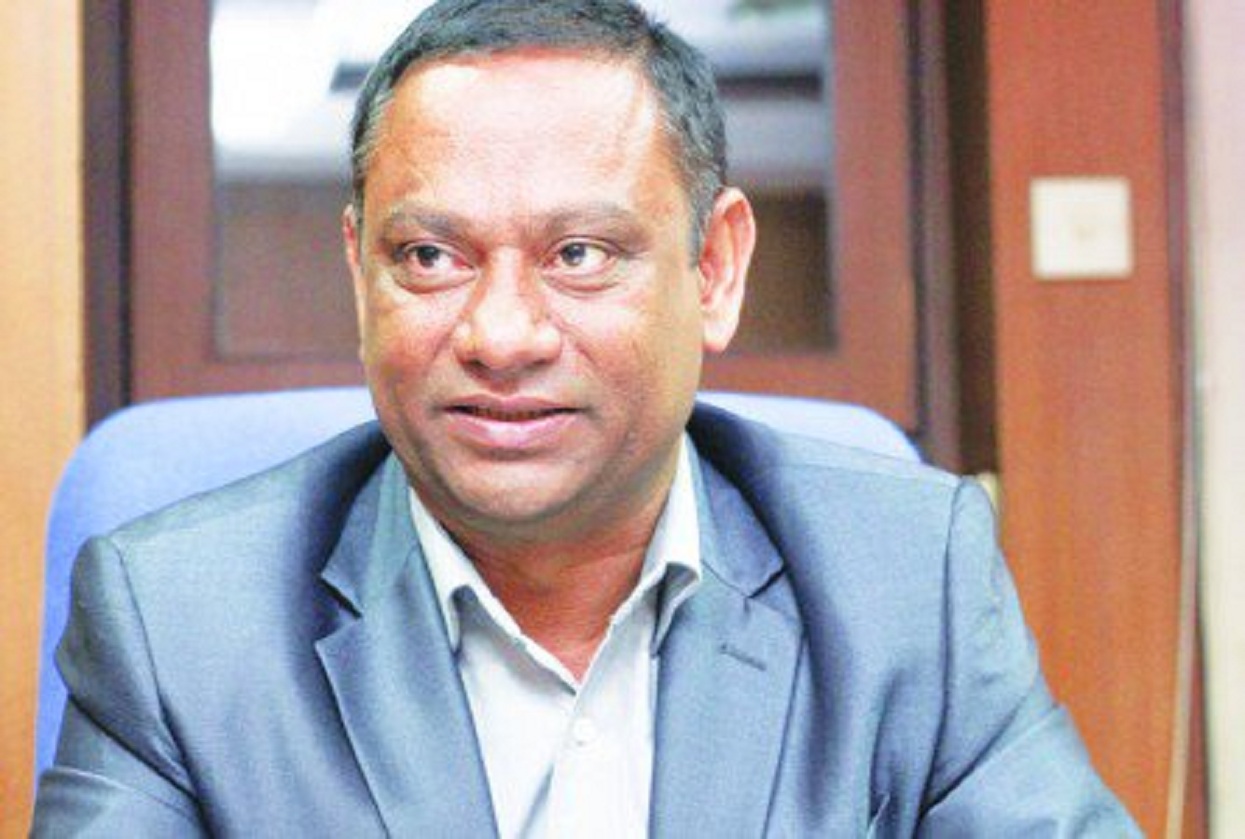 वनको जग्गामा नेताहरूको आँखा लाग्ने गरेको छ : वनमन्त्री महतो