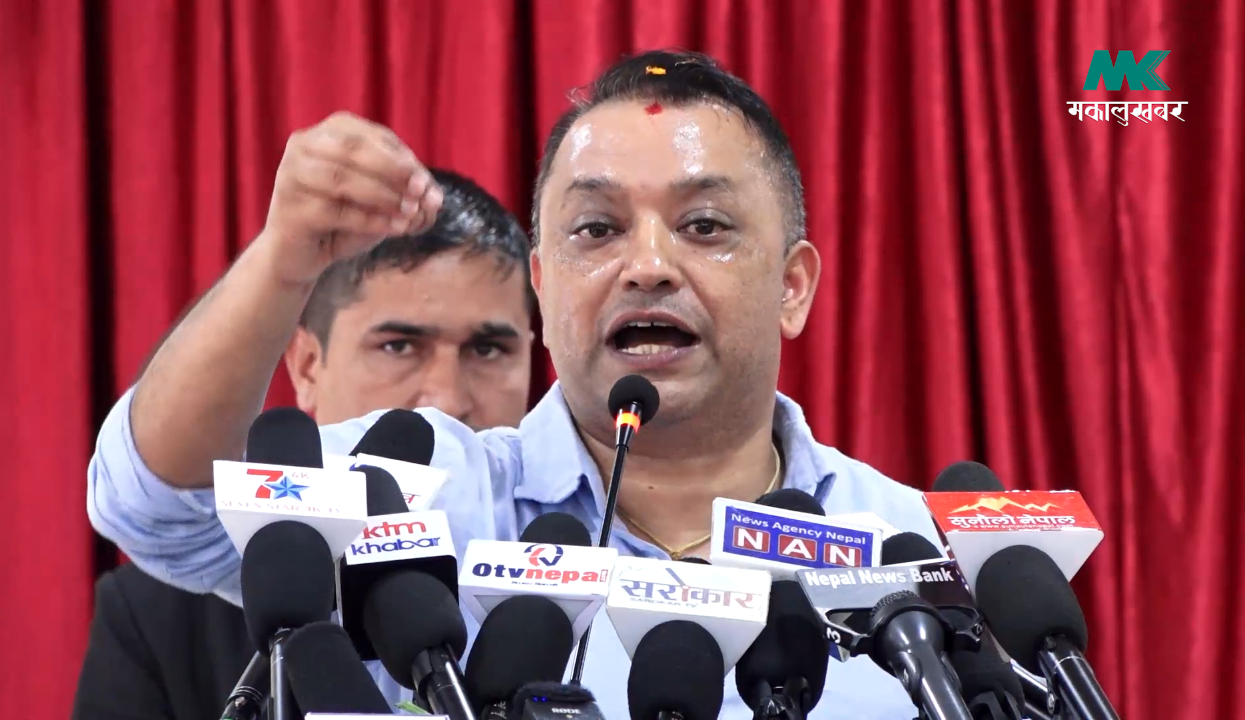 यो सरकार हिँड्न सक्दैन, कुहिएर झर्छ : गगन थापा (भिडिओ)