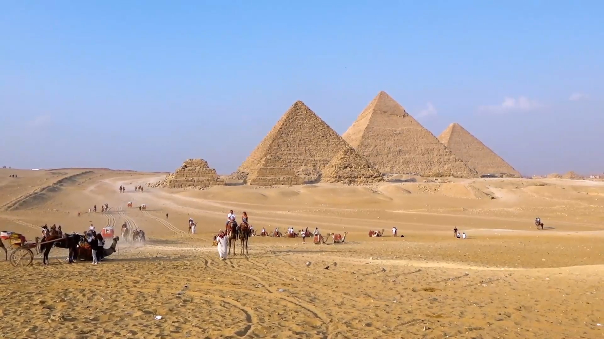 इजिप्टलाई पर्यटनबाट १०.७ बिलियन अमेरिकी डलर राजश्व आम्दानी