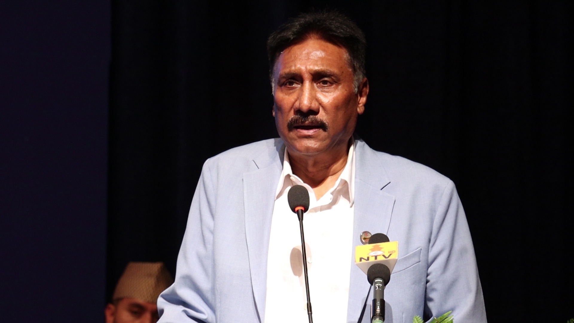 सामाजिक सुरक्षाका योजनालाई परिमार्जित र बिस्तार गर्दै लानुपर्छ : मन्त्री भण्डारी