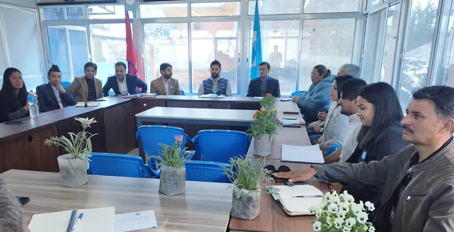 मध्यान्न १२ बजे रास्वपा केन्द्रीय समितिको बैठक
