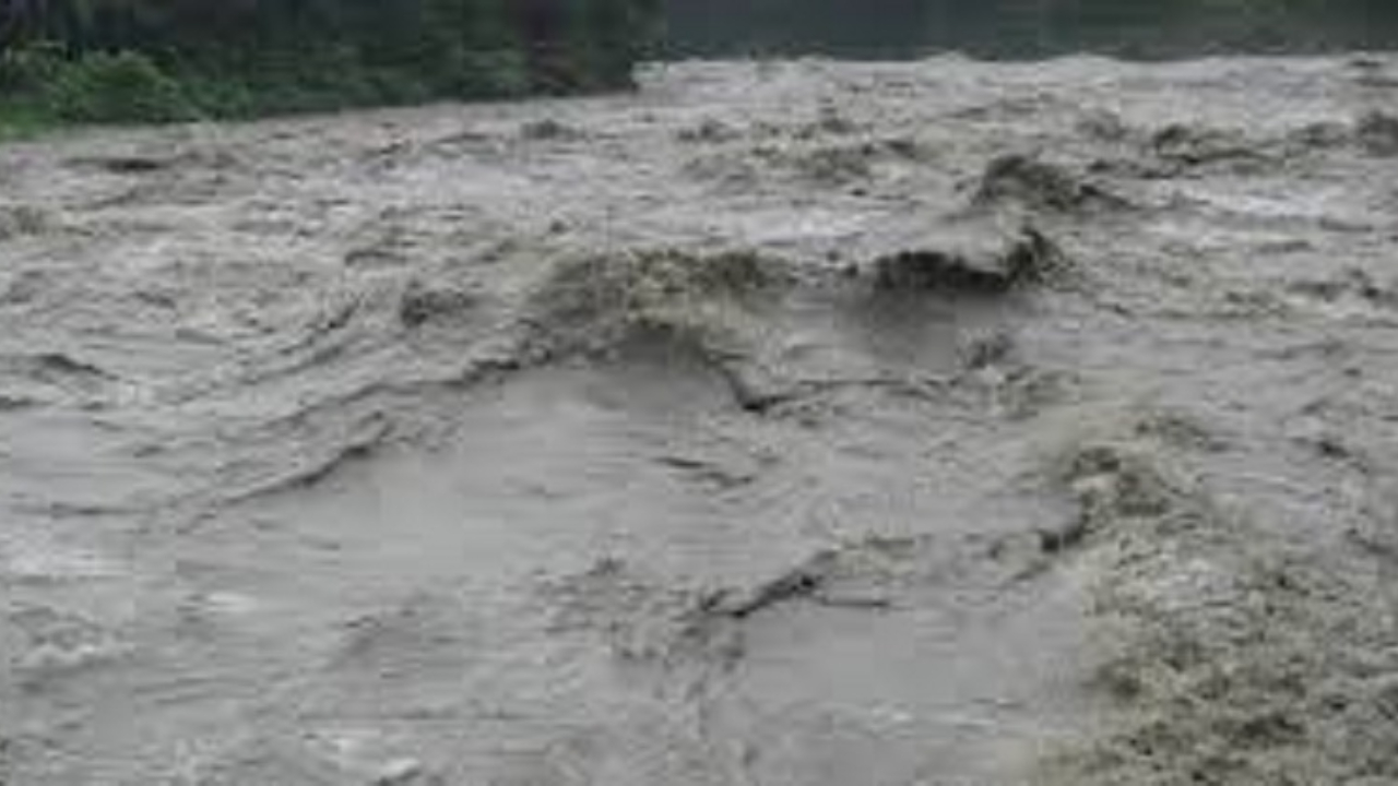 कालीगण्डकीको बहाव उच्च विन्दुमा, शालिग्राम शिला डुबानमा