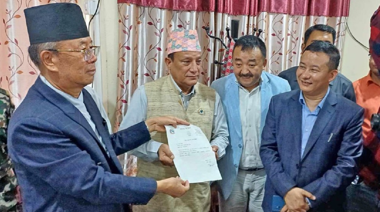 मुख्यमन्त्री थापाको शपथ आज, तीन मन्त्री बन्ने