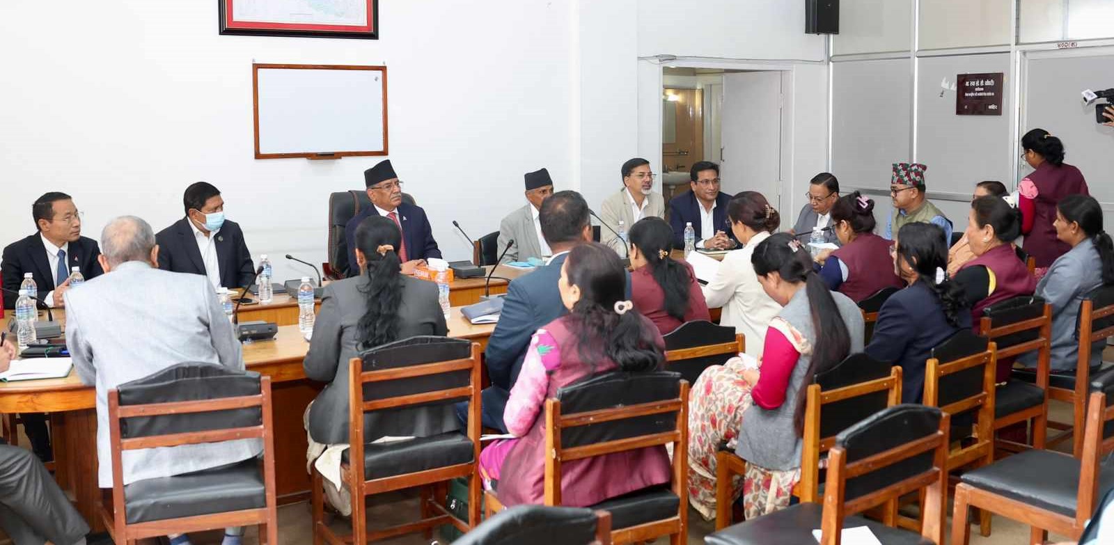 आफ्ना सांसदलाई प्रचण्डको निर्देशन- संसद्मा प्रभावकारी भूमिका निर्वाह गर्नू