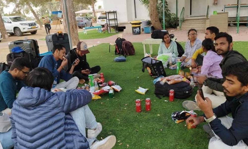 यी हुन् इजरायलको युद्धग्रस्त क्षेत्रबाट सकुशल उद्धार गरिएको ३२ नेपाली
