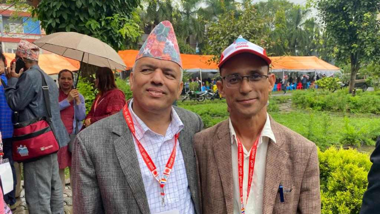 एमाले गण्डकी अधिवेशनः अध्यक्षमा शर्मा र अधिकारीको उम्मेदवारी