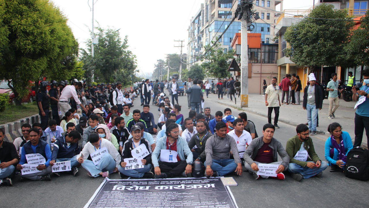 स्थानीय तहका कर्मचारीलाई वार्तामा आउन सरकारको आग्रह