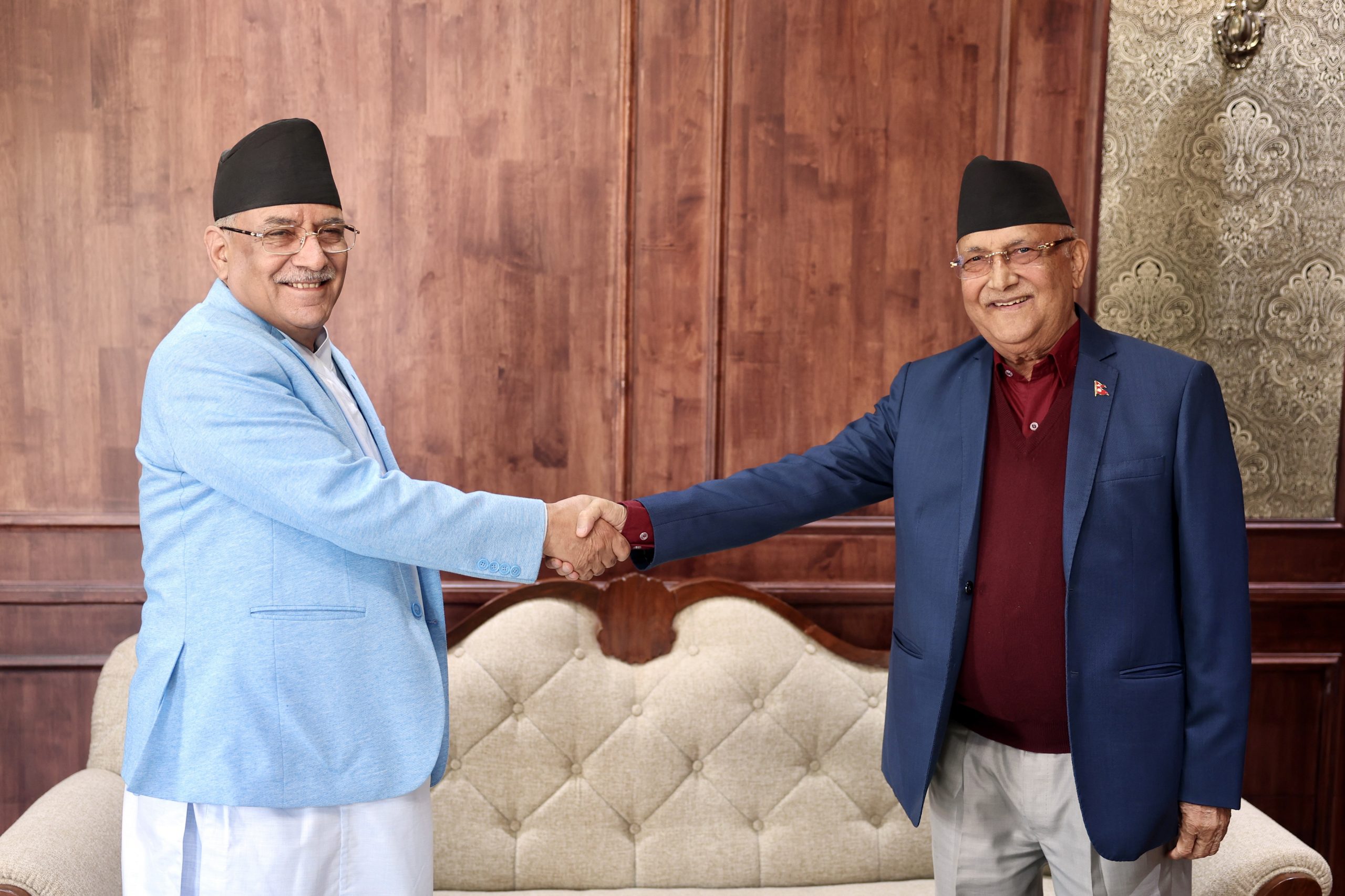 सहमतिको ‘चिर्कटो’बोकेर बालुवाटार गए ओली