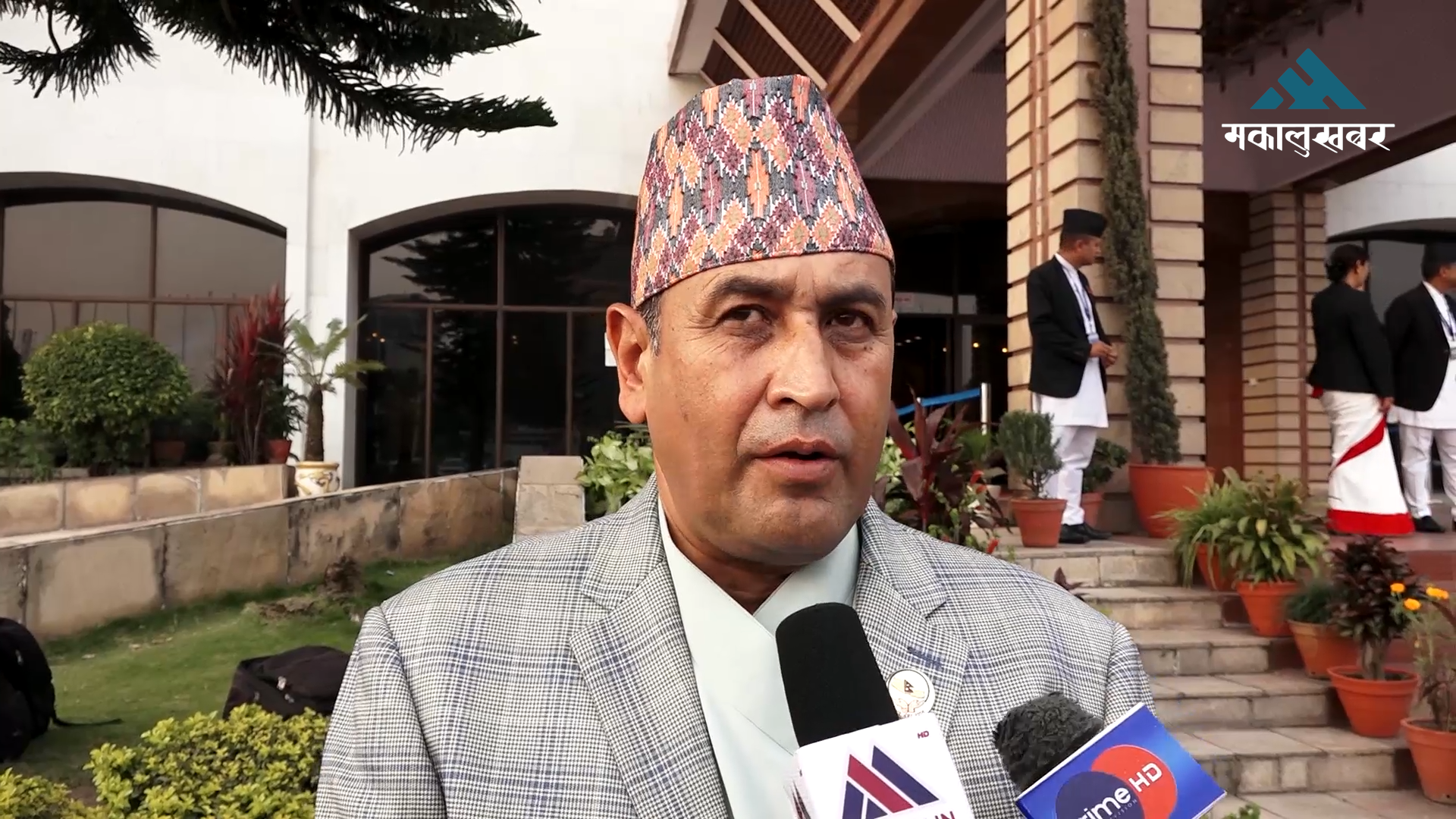 नेपालीहरुको उद्धारका लागि विशेष विमानको व्यवस्था गर्नुपर्छ : रामहरी खतिवडा