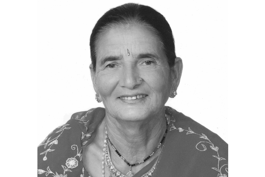 एमाले नेतृ कोमल ओलीलाई मातृ शोक