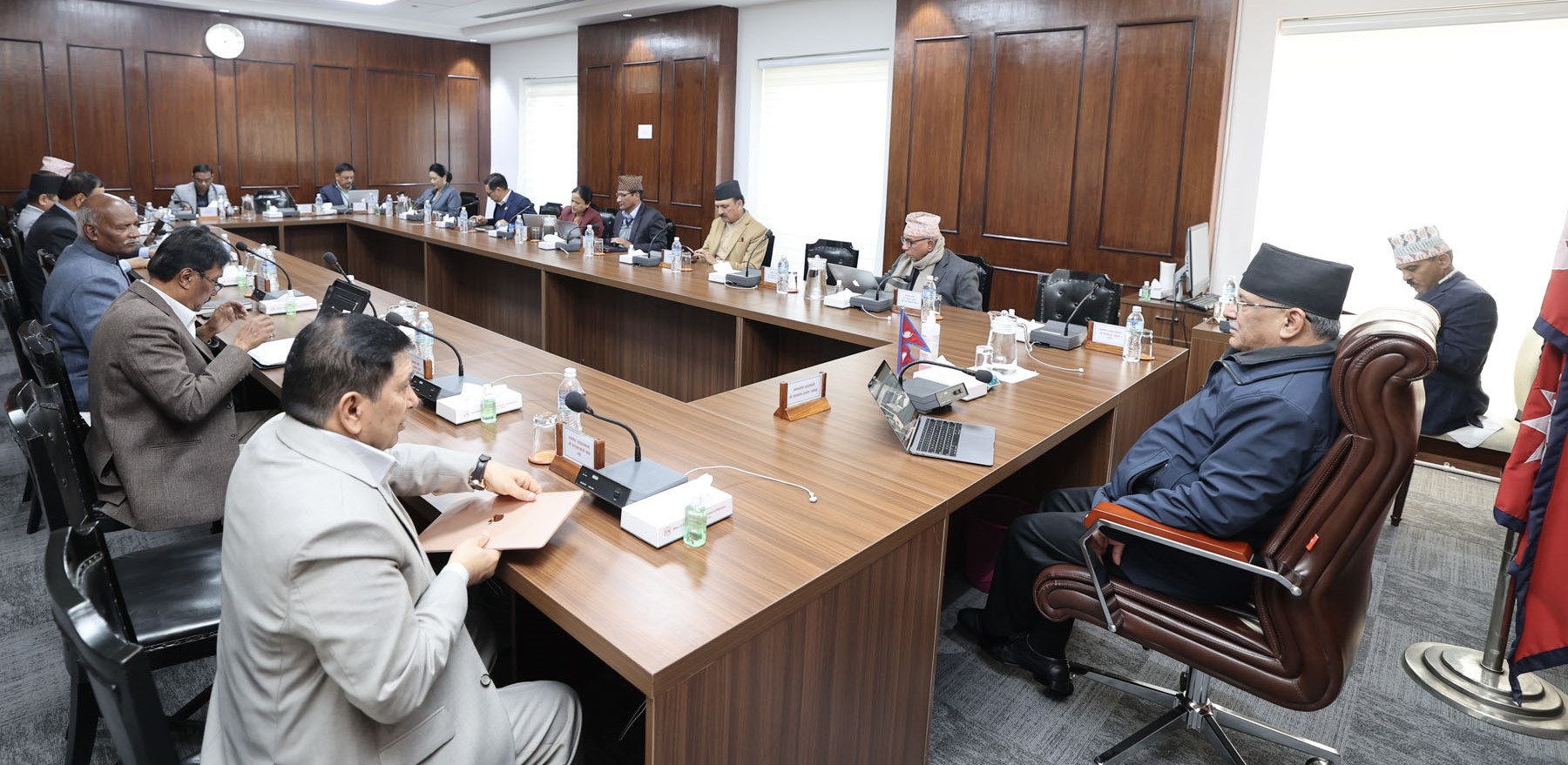 प्रधानमन्त्रीले बोलाए मन्त्रिपरिषद् बैठक
