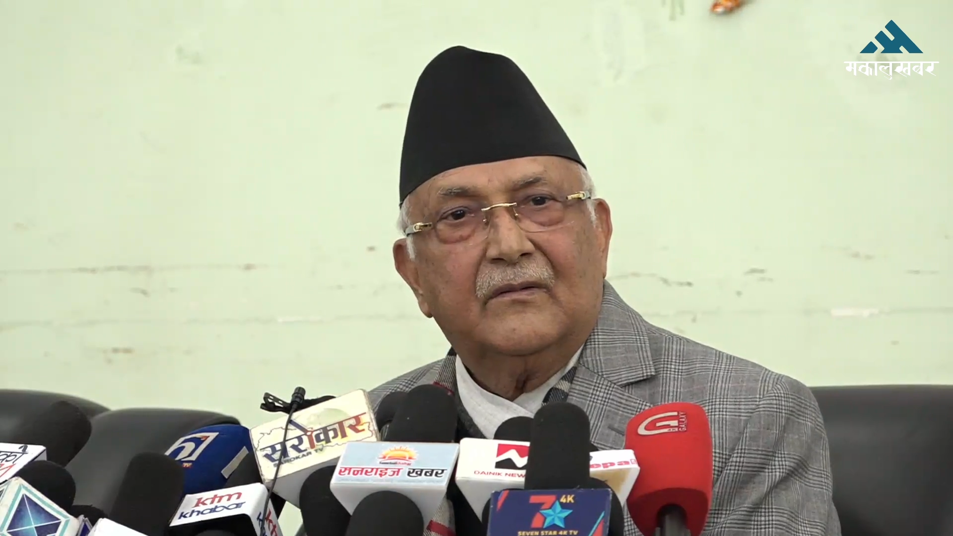 राष्ट्रपति पौडेल कांग्रेसको प्रतिनिधि भएर काम गरिरहेका छन् : ओली