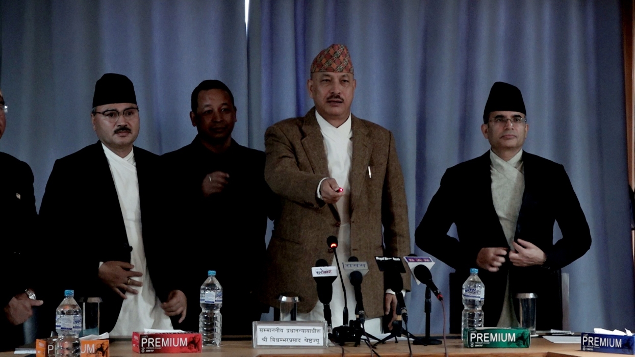 शीघ्र मुद्दा फर्छ्योटको लयमा सर्वोच्च अदालत