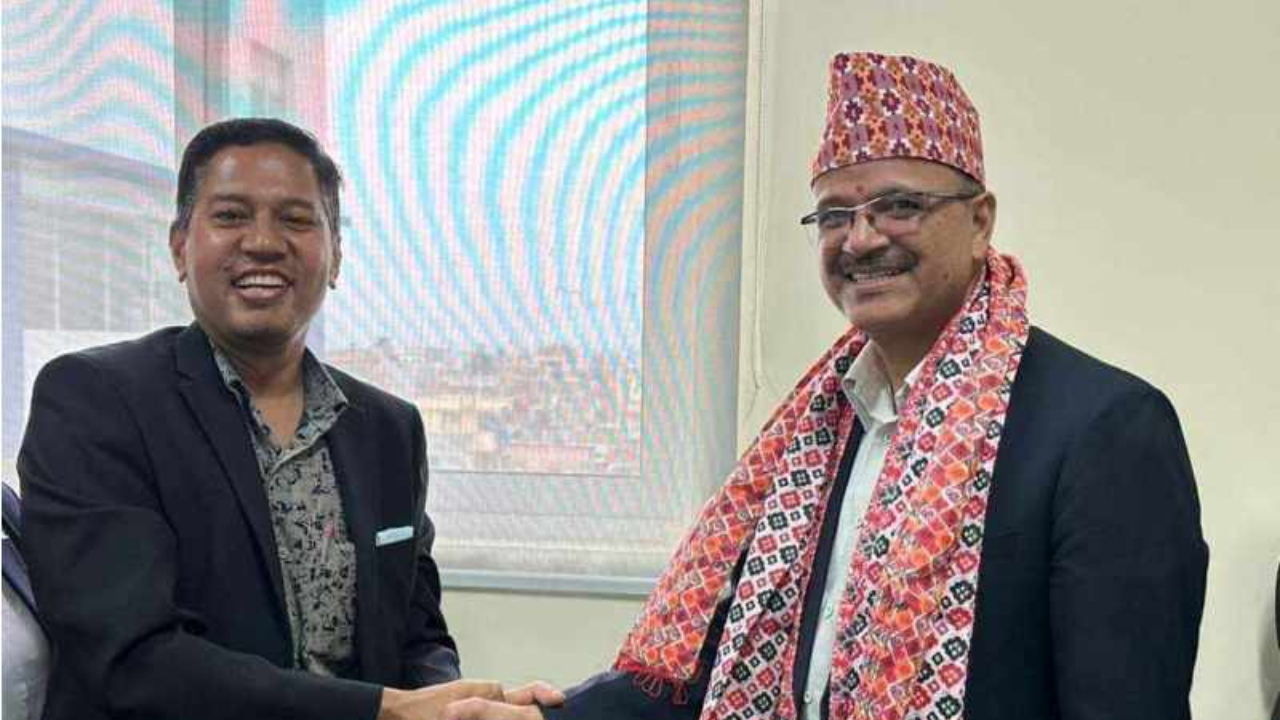 वीर अस्पतालको निमित्त निर्देशकमा डा.श्रवण कुमार थापा नियुक्त