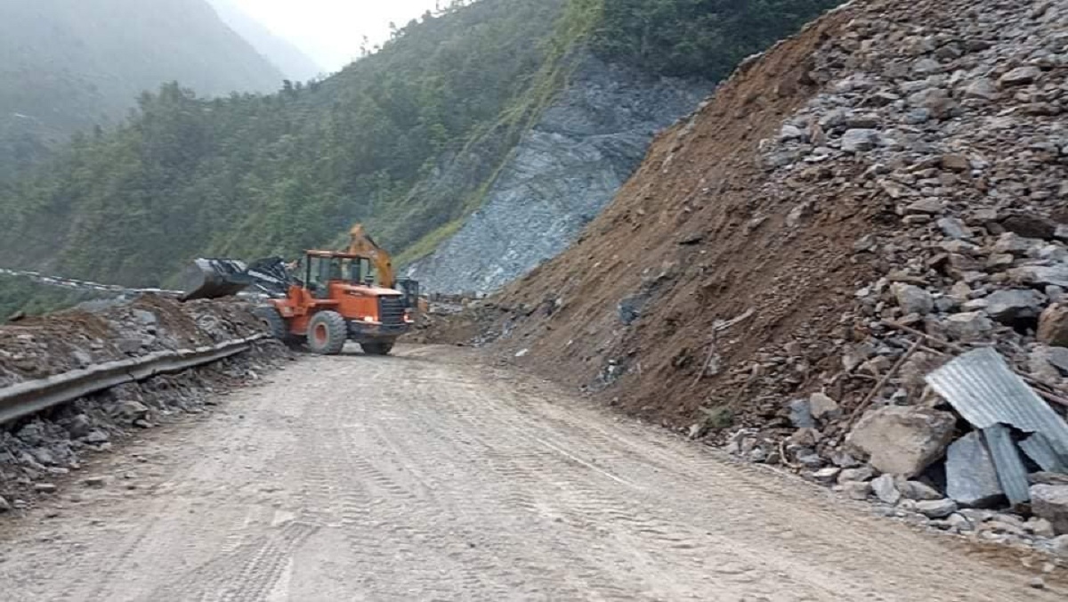 नारायणगढ–मुग्लिन सडक थप तीन साता बन्द हुँदै
