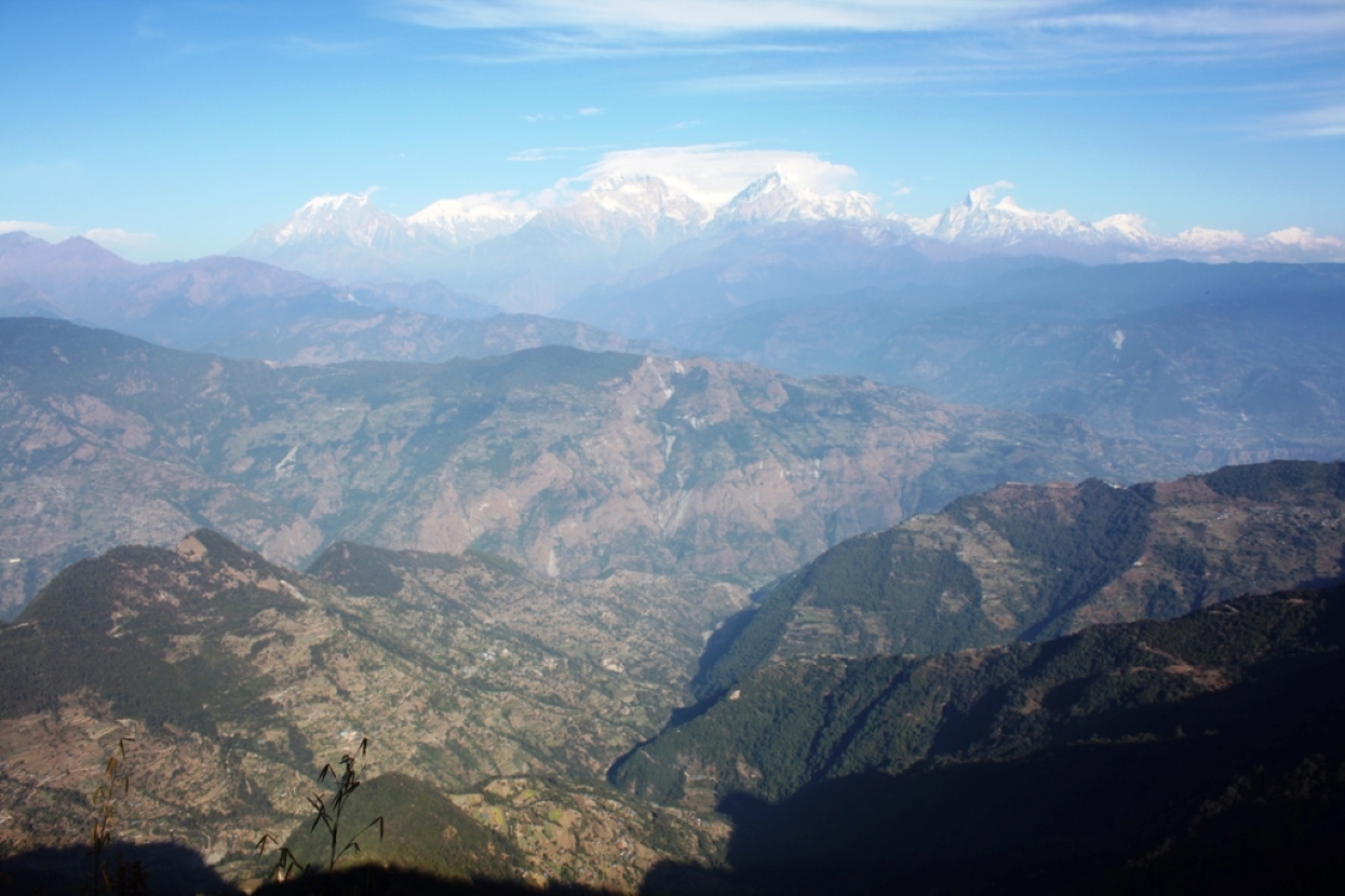 म्याग्दीको गाम्फा धुरी ओझेलमा