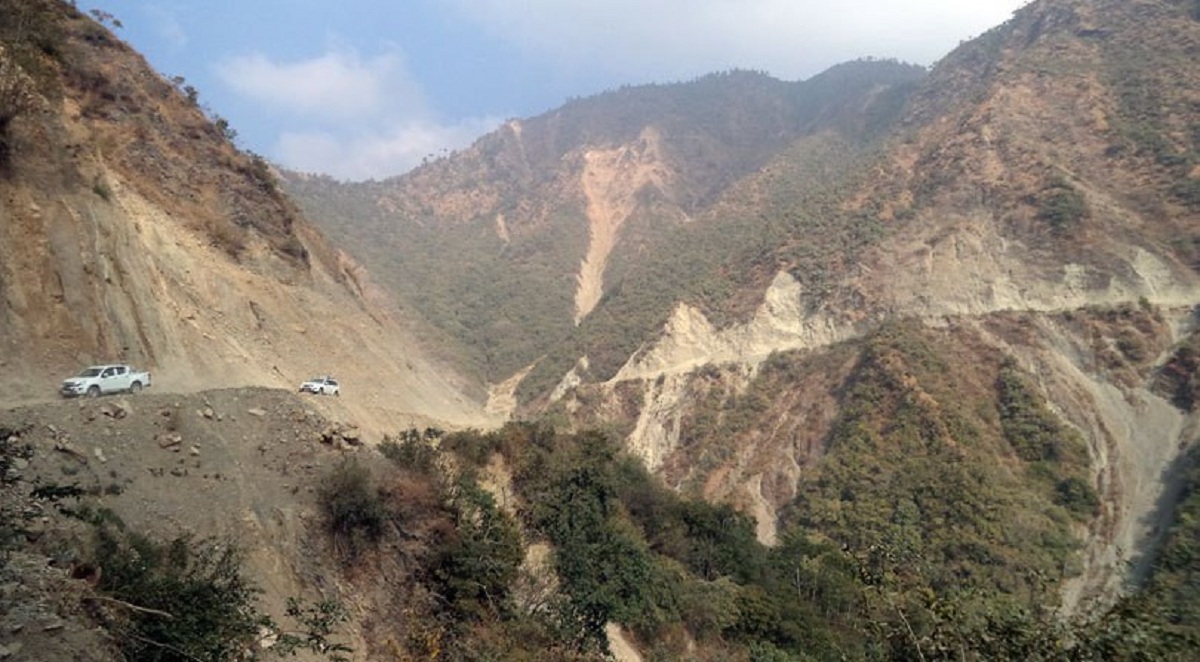 मातातीर्थ र फाखेल–फर्पिङ सडक दुई महिना बन्द, वैकल्पिक सडकको व्यवस्था