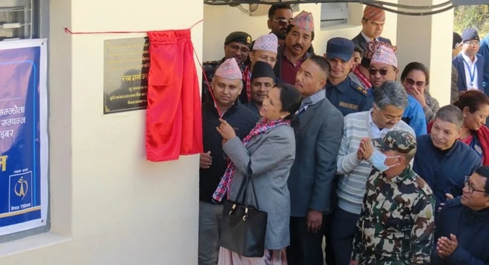 मन्त्री शर्माद्वारा १४ जिल्लामा द्रुतगतिको इन्टरनेट सेवा सुरु