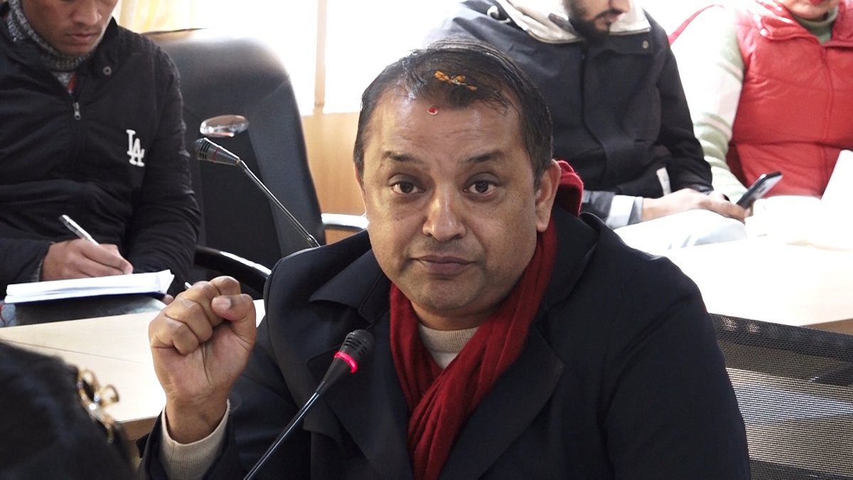 कुलमान घिसिङलाई हटाउने प्रयास गरेर सरकारले बदनाम कमायो : गगन थापा