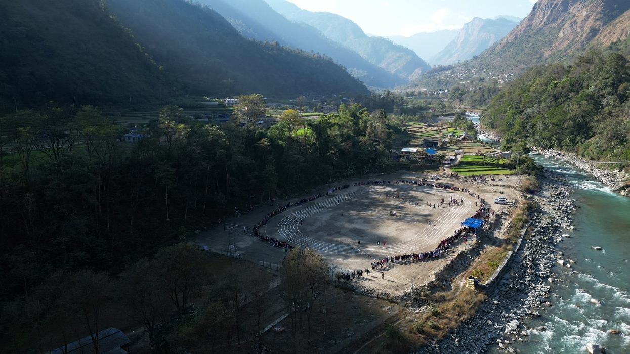 नदीलाई तटबन्ध गरी बनाइयो ‘खेलमैदान’