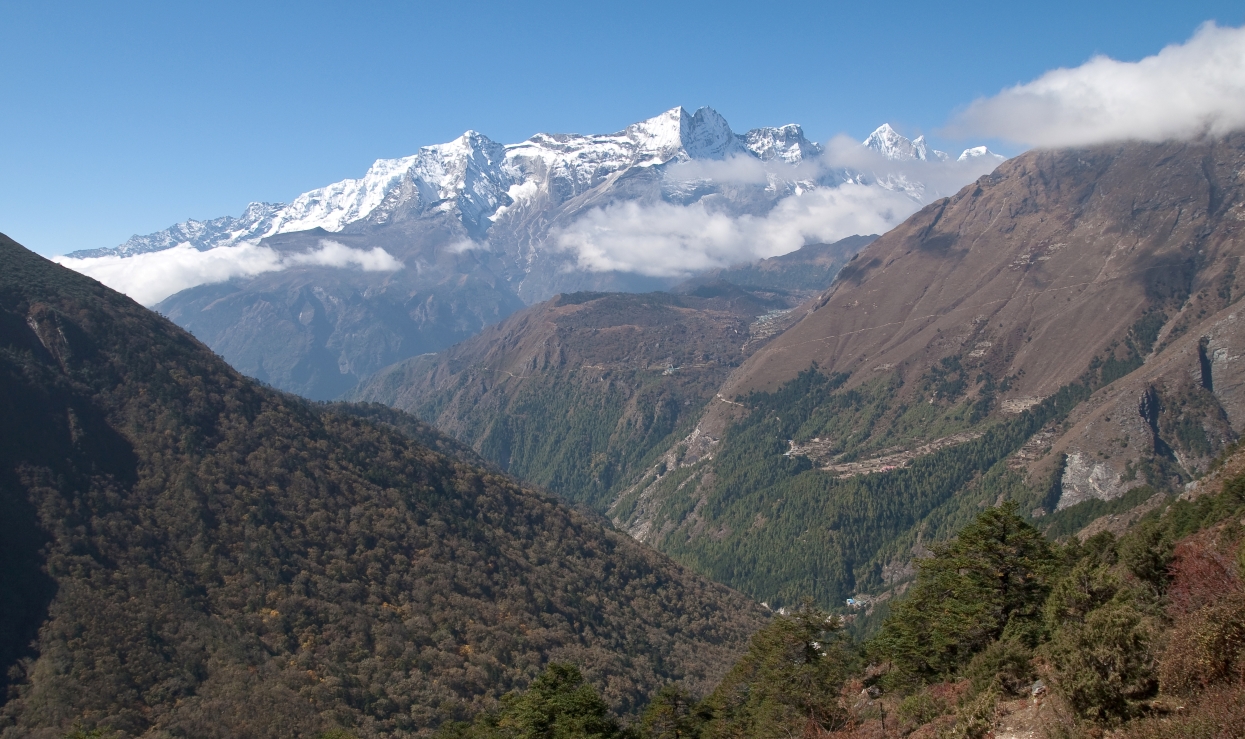 सगरमाथा राष्ट्रिय निकुञ्जको राजस्व १० प्रतिशतले वृद्धि