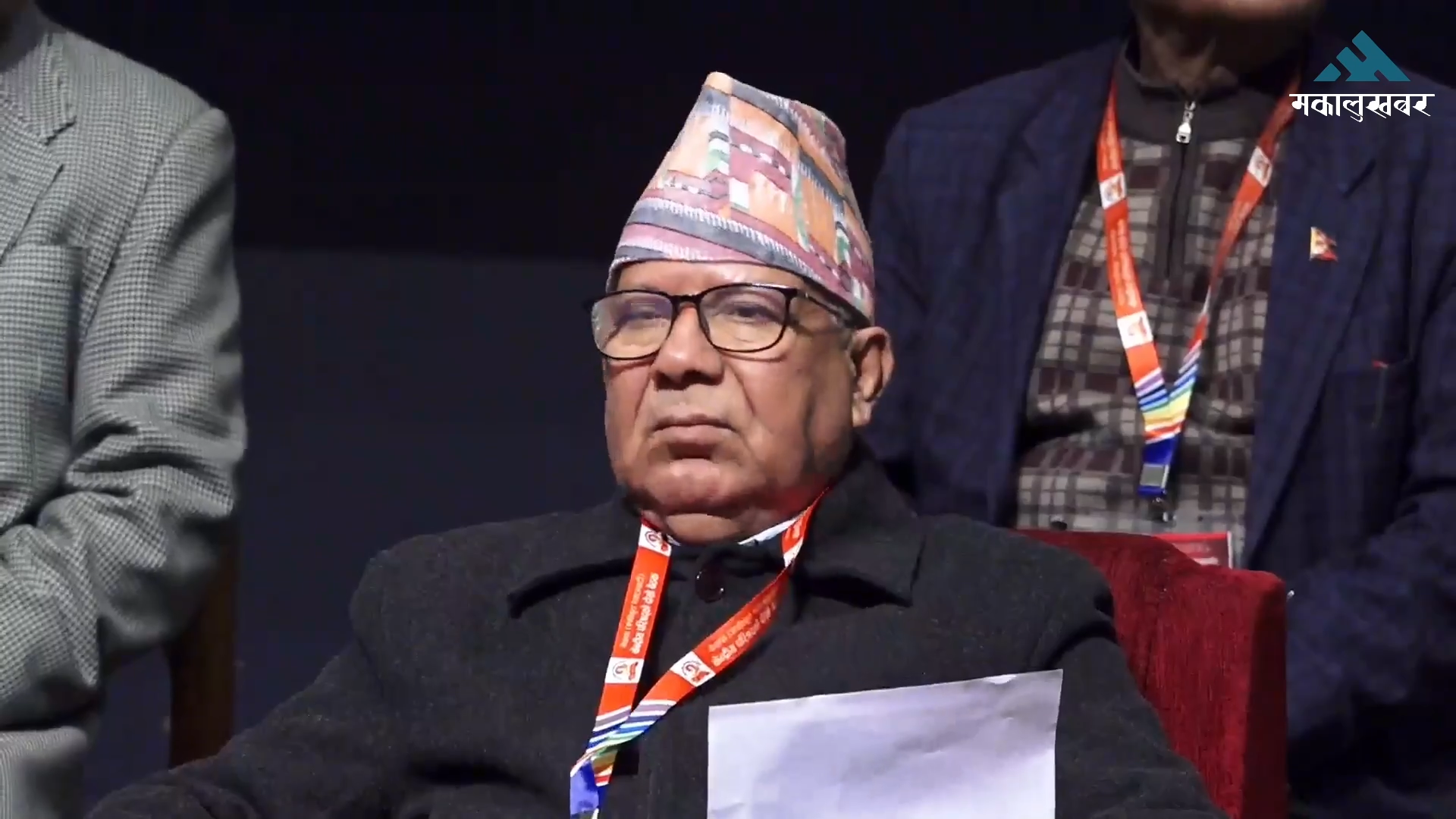 भ्रष्टाचार मुद्दामा बयान दिन अदालत पुग्दै माधव नेपाल