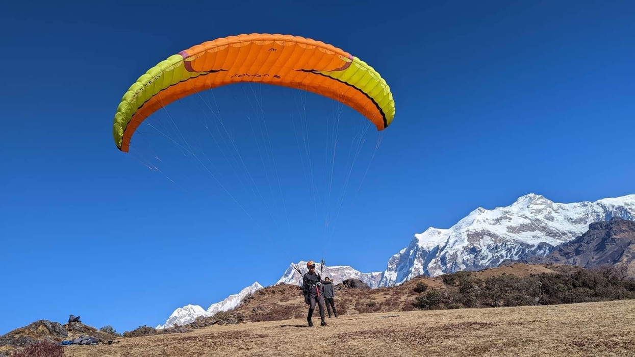 लमजुङमा ‘हाइ अल्टिच्युड’ को प्याराग्लाइडिङ विद्यालय स्थापना