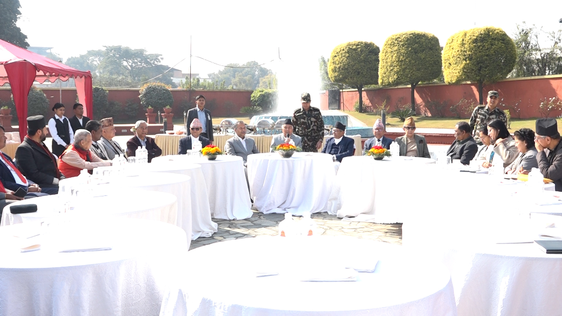 दलहरुलाई राष्ट्रपतिको आग्रह– संविधान कार्यान्वयनका लागि प्रण गरौँ(भिडिओ)