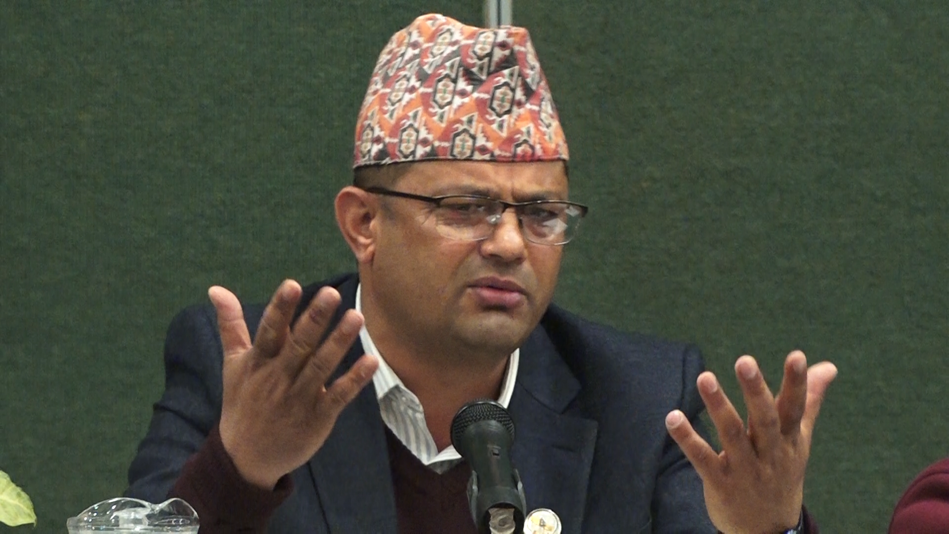 सहकारी सञ्चालकलाई जेल हाल्नु हुँदैन : कानूनमन्त्री गिरी