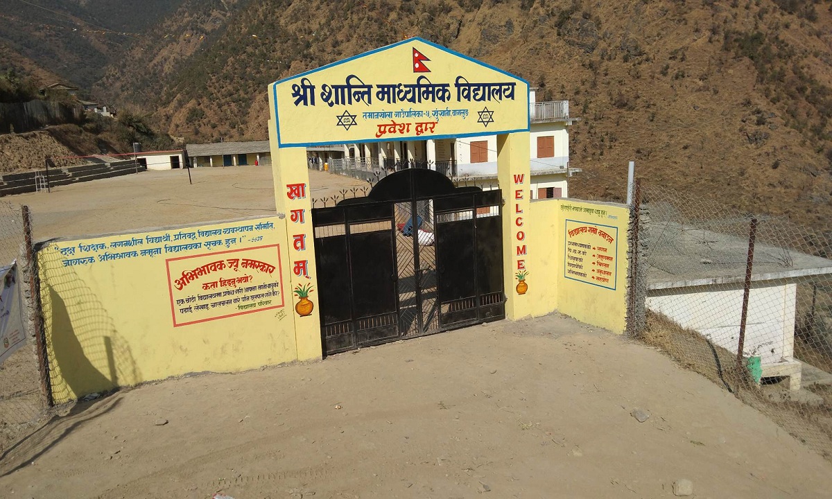 विद्यार्थीलाई विद्यालयमै आवासीय सुविधा, दैनिक छ घण्टा हिँड्नु पर्ने बाध्यता हट्यो