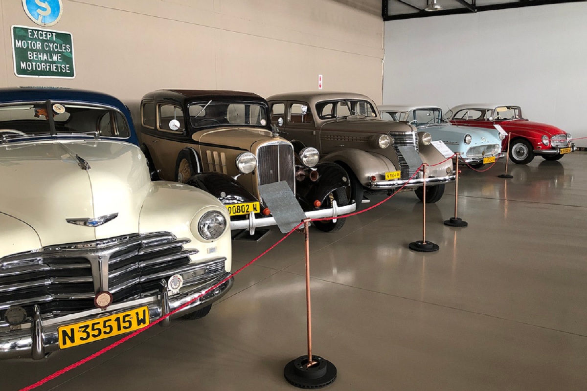 पुराना कारको संरक्षण गर्दै नामिबियाको कार संग्रहालय