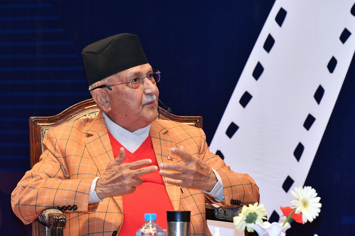 युवाहरूलाई देशमै केही गर्नुपर्छ भन्ने भावना जागृत गराउन आवश्यक छ : केपी ओली