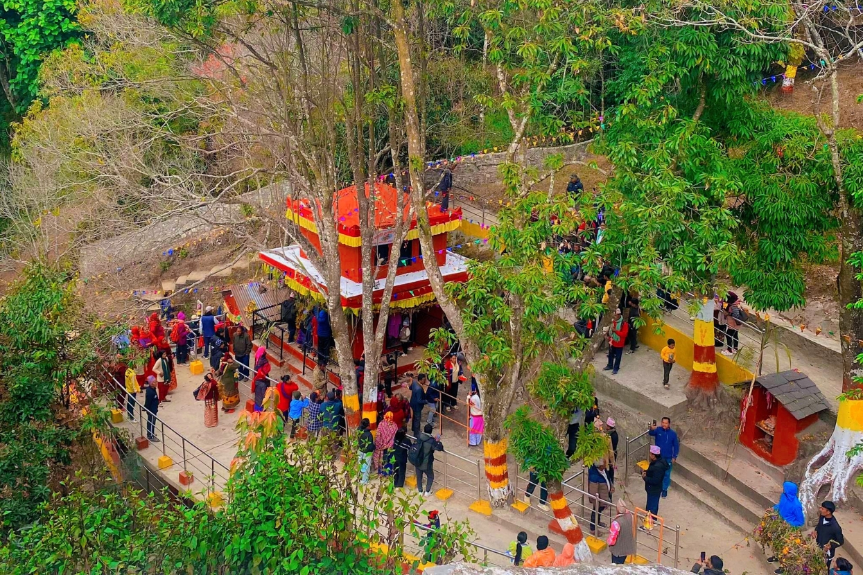 चिच्च्याएर वर मागिने सत्यवती मन्दिरमा थपिए पूर्वाधार