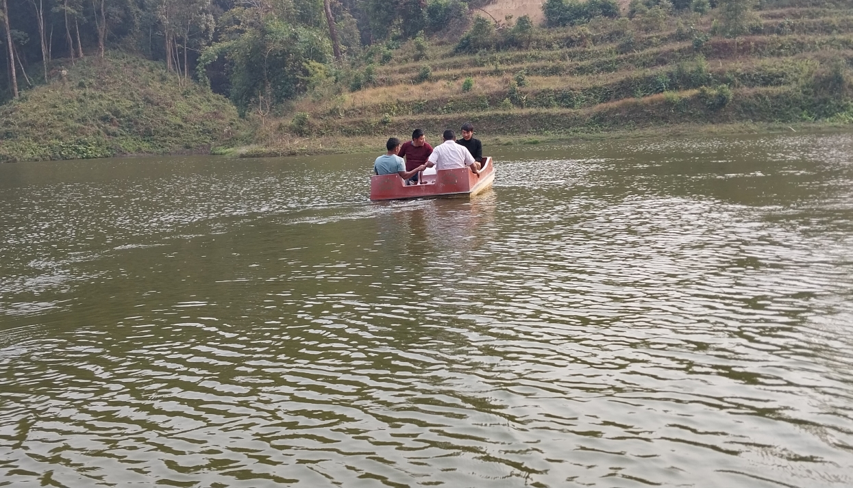 इलामको ‘तेह्रकुने सिमसार’आन्तरिक पर्यटकले भरिभराउ