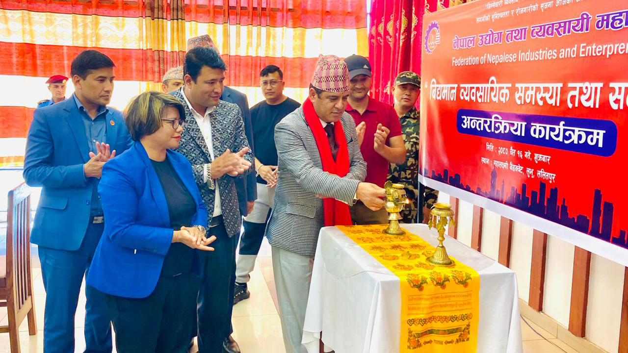 अब हप्तामा दुई दिन स्वदेशी पोसाक लगाउनै पर्ने !