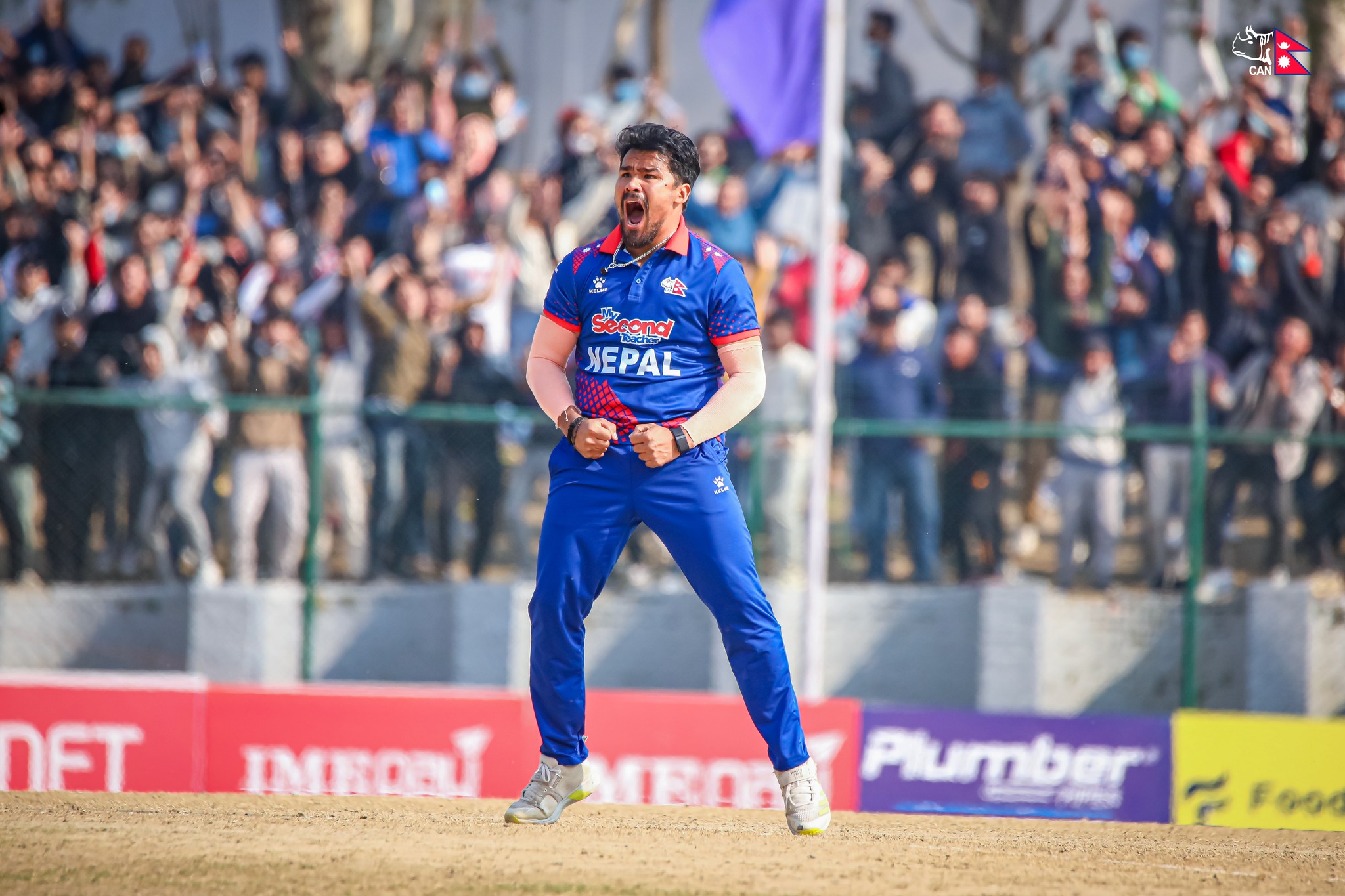 करण केसीले पहिलो बलमै लिए हङकङको विकेट