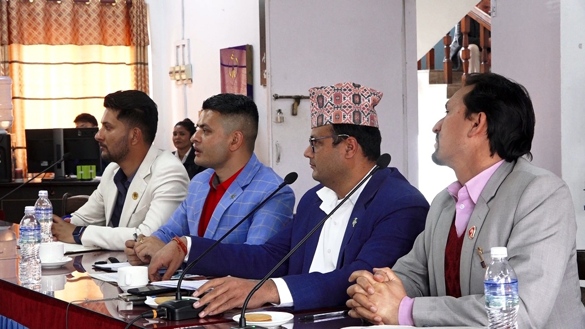 पर्यटन व्यवसायीहरूको गुनासो– ‘राज्यको नीतिमा एकरूपता नहुँदा पलायन हुने अवस्था आयो’