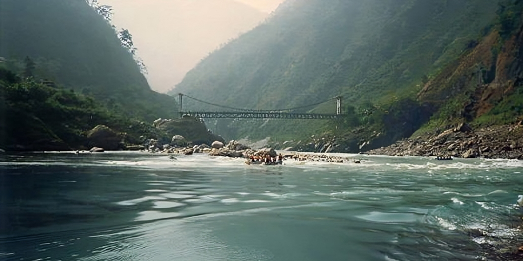 त्रिशूलीमा हाम फालेर बेपत्ता महिलाको परिचय खुल्यो