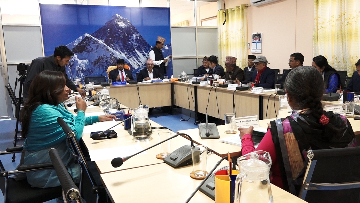सुर्ती, खैनी तथा गुट्खा उत्पादनमा प्रतिबन्ध लगाउन सांसदहरूको माग