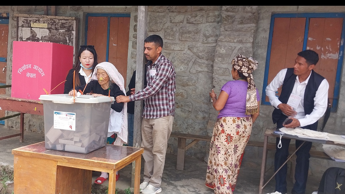इलाम–२ : आइतबार बिहानदेखि मतगणना गरिने, रातिसम्ममा मतपेटिका सङ्कलन गरिसक्ने