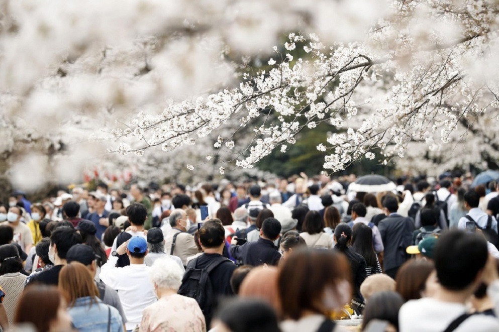 जापानको जनसंख्या १२५ मिलियन भन्दा कम