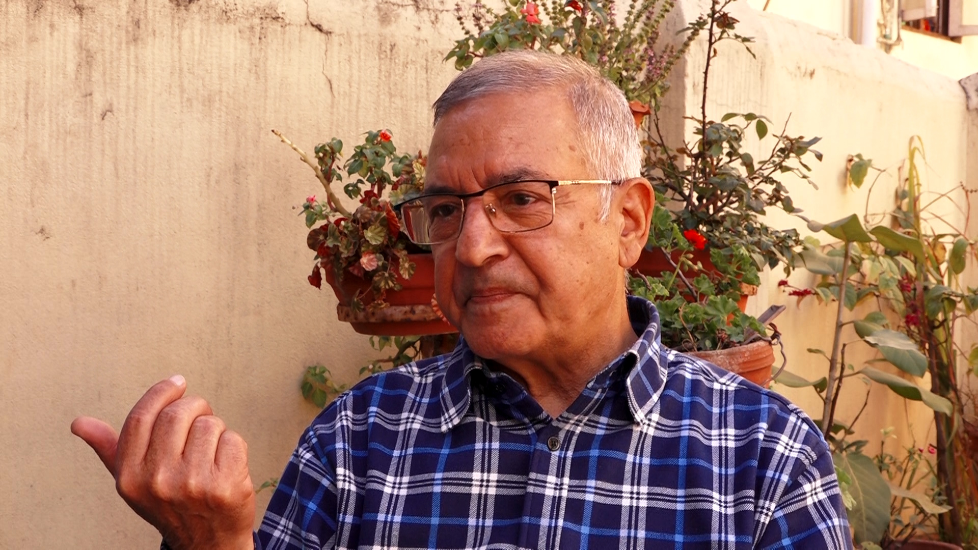 लगानी सम्मेलन गर्ने उचित समय होइन : अर्थविद् आचार्य (भिडिओ)