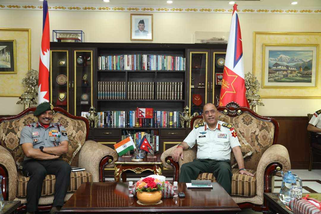 प्रधान सेनापति शर्मा र भारतीय लेफ्टिनेन्ट जनरल नायरबिच भेटवार्ता