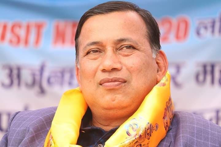 एमाले झापाको अध्यक्षमा ओली निकट गिरी निर्वाचित