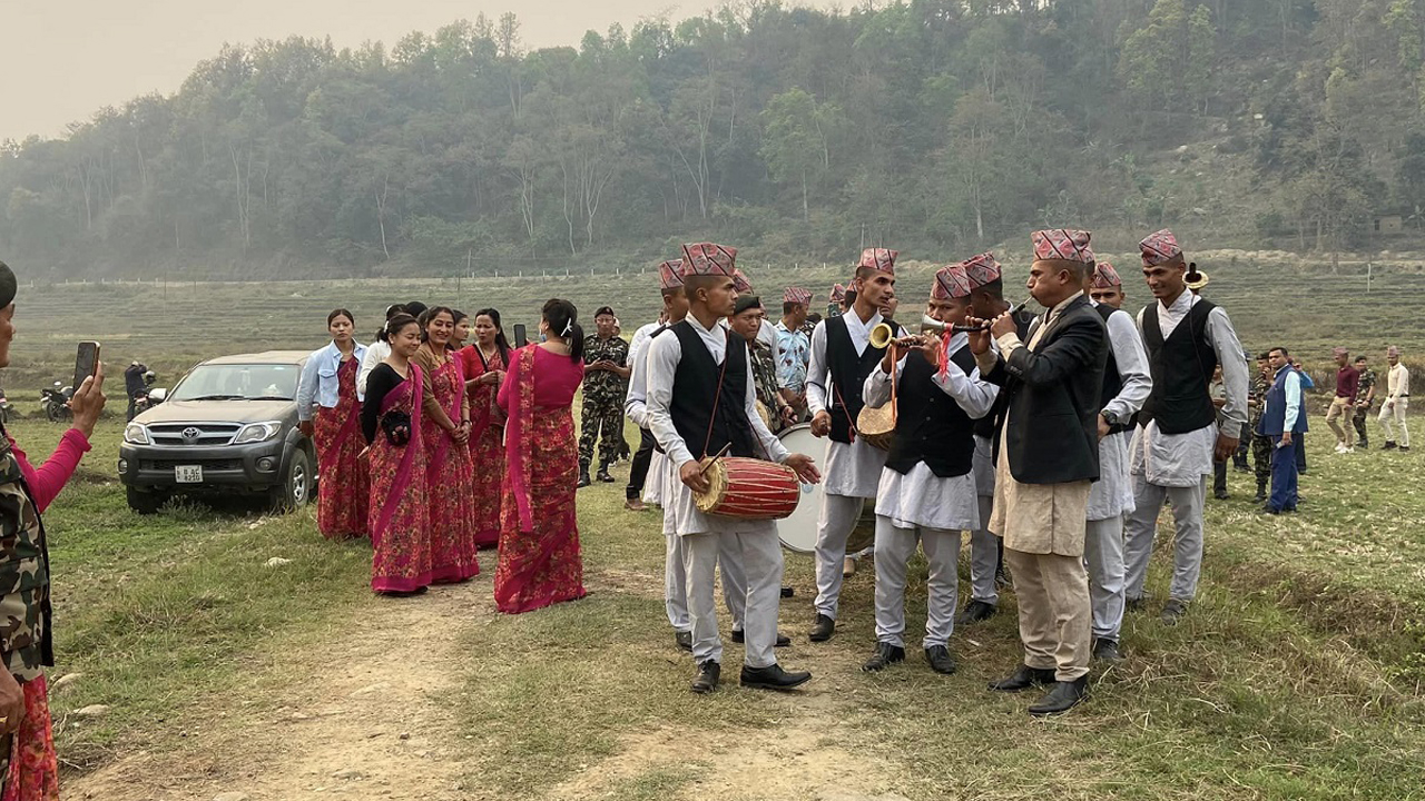 गोरखा–जितगढी पदयात्रा टोलीलाई तनहुँको सतिघाटमा स्वागत