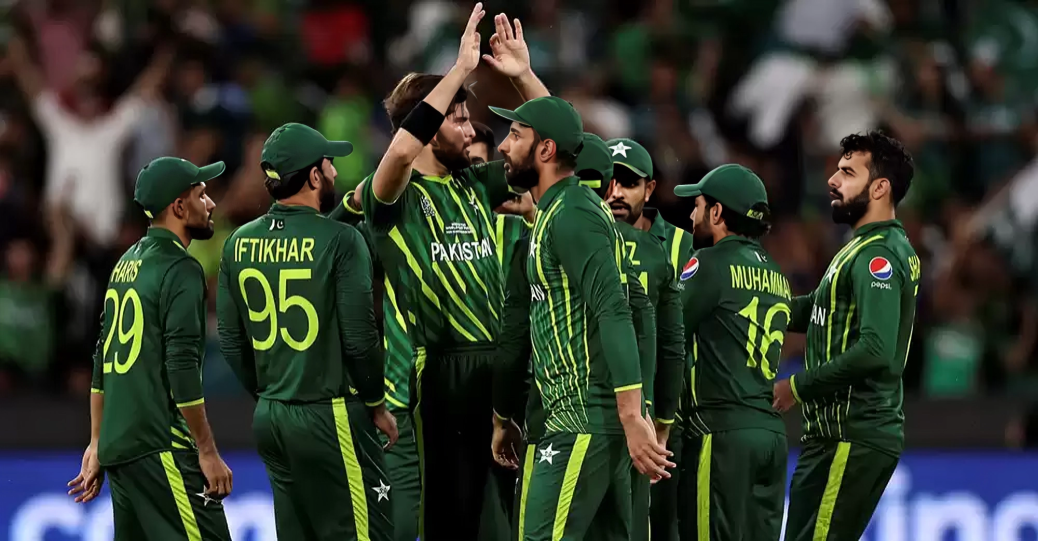पाकिस्तानको टी-२० विश्वकपको टिम घोषणा, को-को परे ? (सूची)